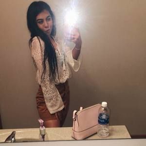 Meet your Posher, Alexandra